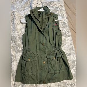 Green military vest